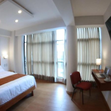 Hotel Ottavis チクラーヨ エクステリア 写真
