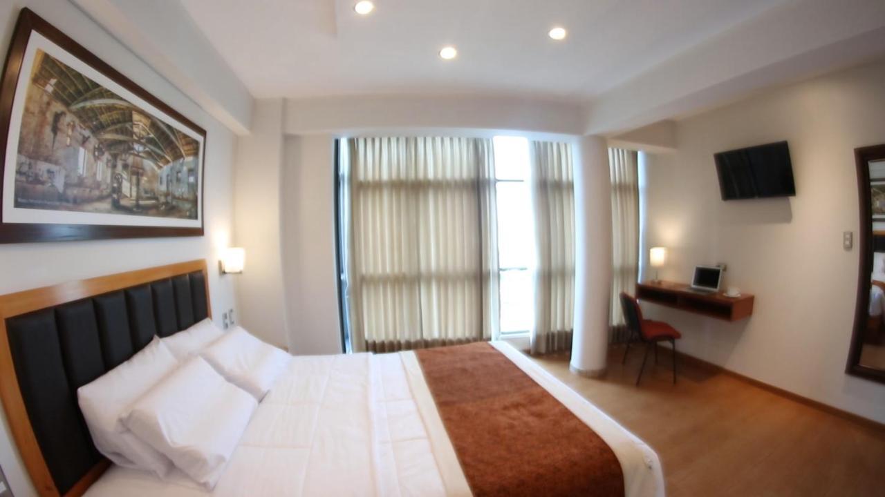 Hotel Ottavis チクラーヨ エクステリア 写真